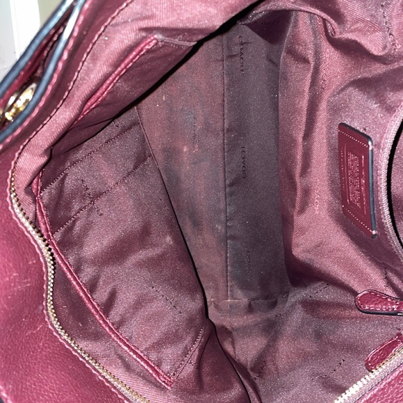 Preloved Coach bag - beautiful burgundy - Picture 5 of 7